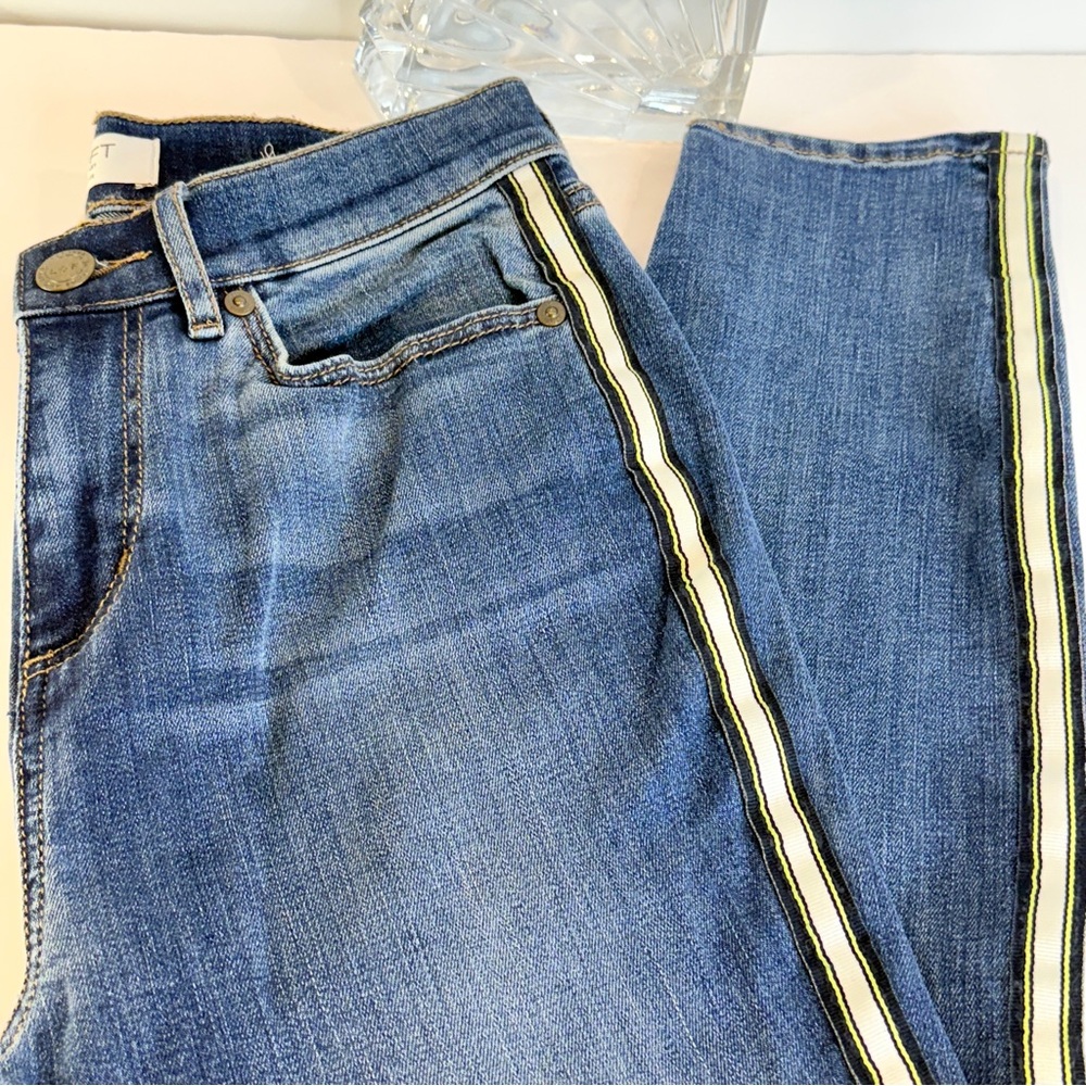 LOFT Outlet Petite High Rise Skinny Jeans – Size 4P with Sporty Side Stripes 💙